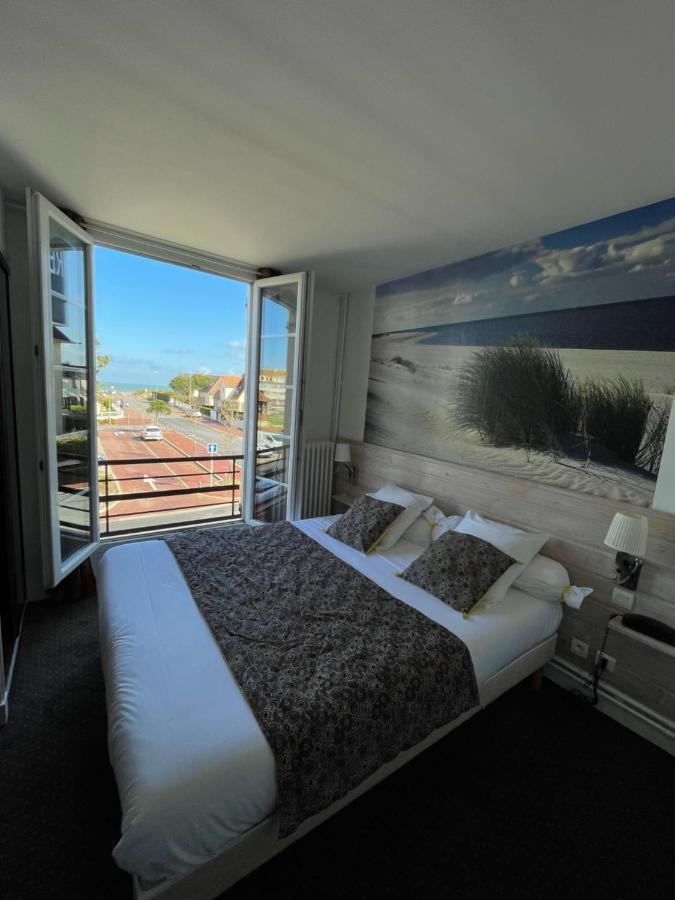 Chez-Marion Hotel Merville-Franceville-Plage Exterior photo