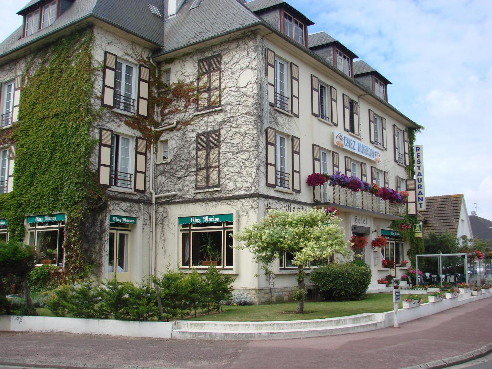 Chez-Marion Hotel Merville-Franceville-Plage Exterior photo